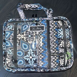 New With Tags Vera Bradley  4 Piece Cosmetic Organizer- Blue Sierra